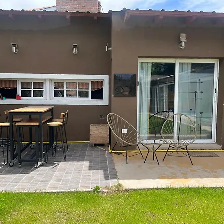 Host Patagonia Apartment Plaza Huincul Exterior photo